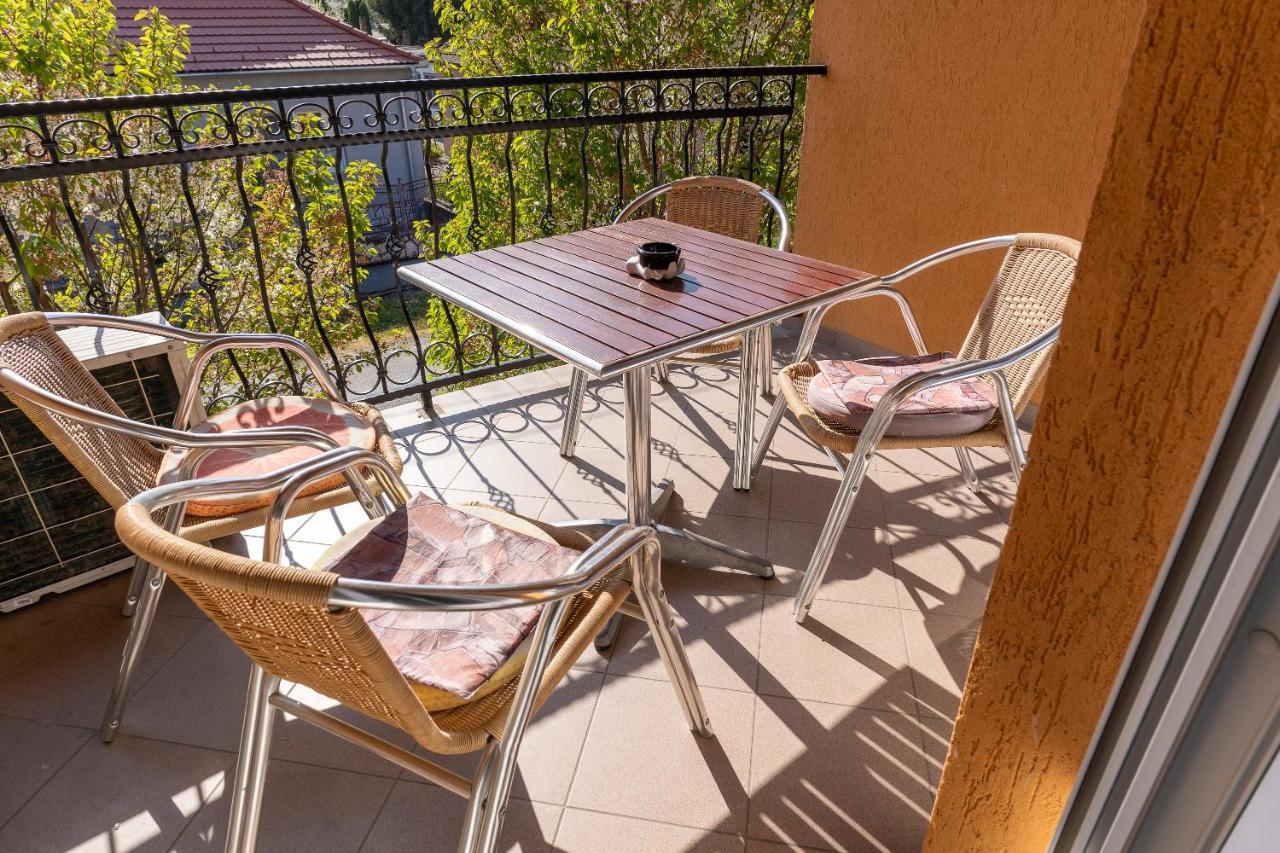 Gal Apartmanhaz Гаркань Екстер'єр фото