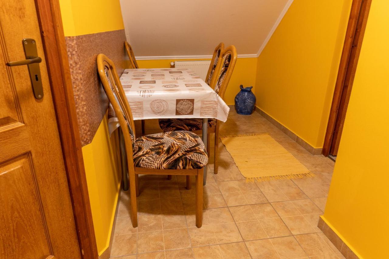 Gal Apartmanhaz Гаркань Екстер'єр фото