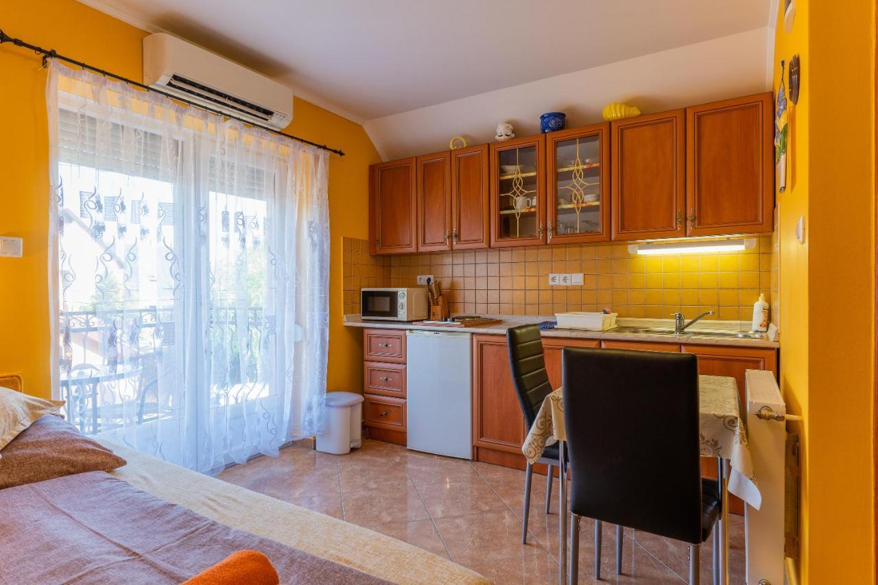 Gal Apartmanhaz Гаркань Екстер'єр фото
