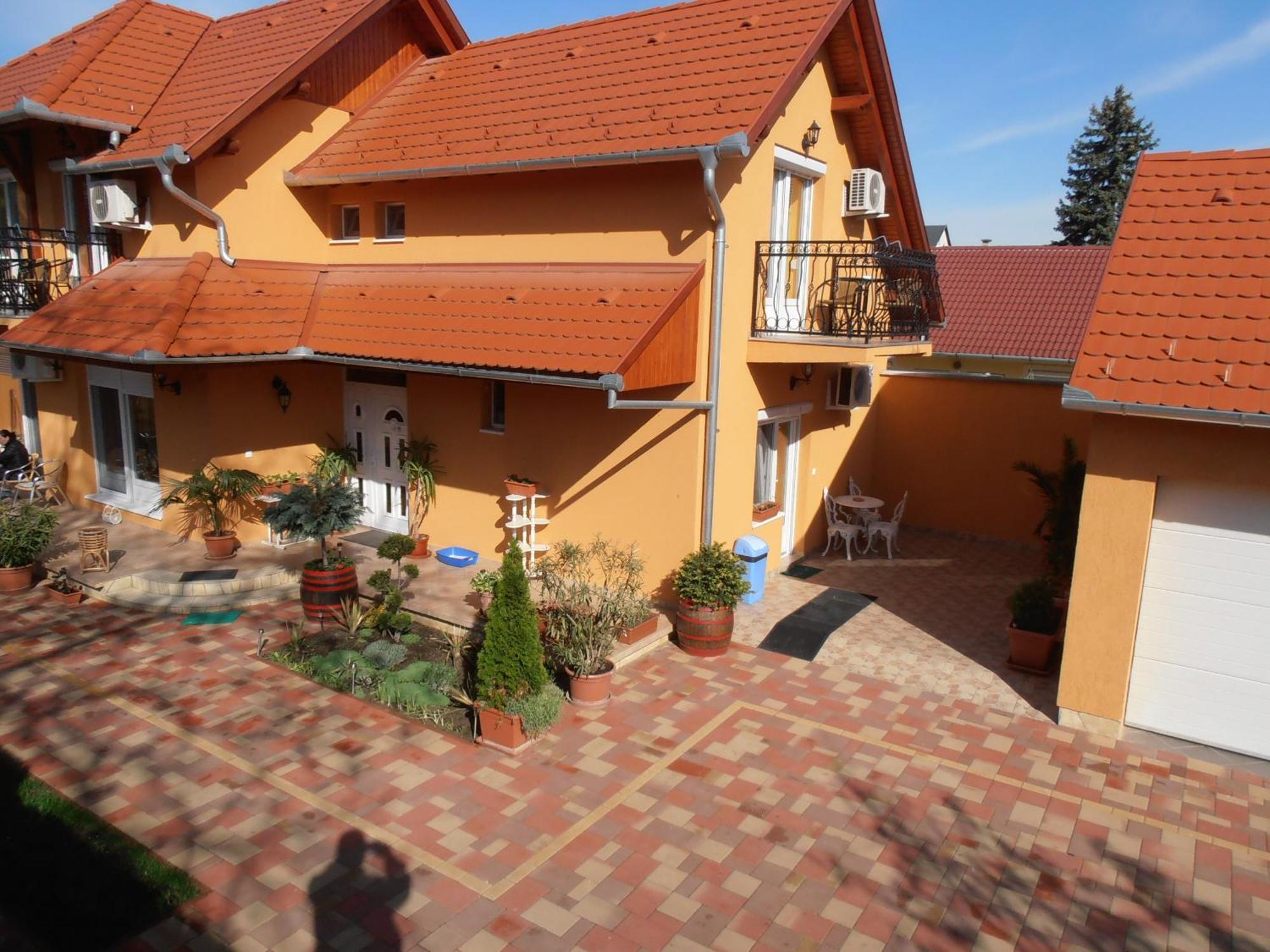 Gal Apartmanhaz Гаркань Екстер'єр фото