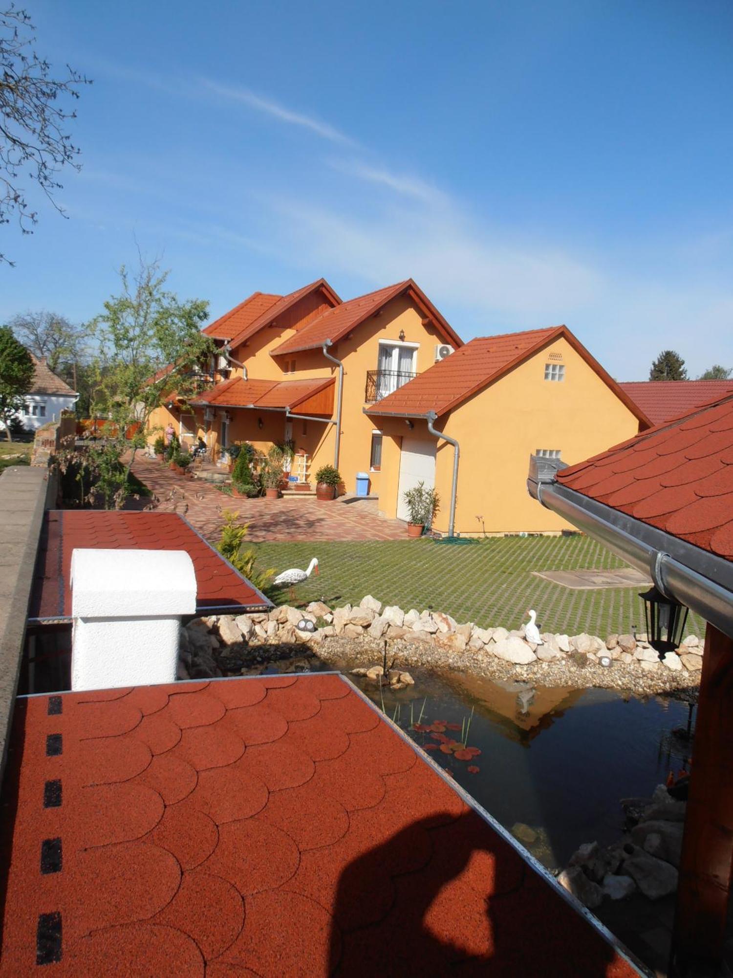 Gal Apartmanhaz Гаркань Екстер'єр фото