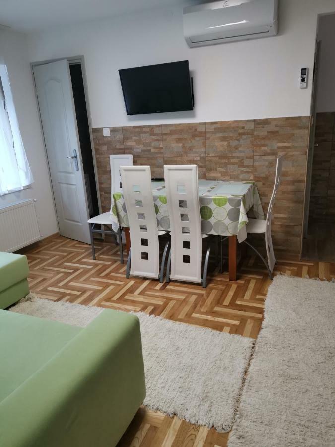 Gal Apartmanhaz Гаркань Екстер'єр фото