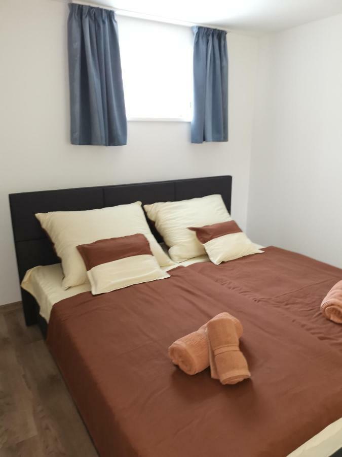 Gal Apartmanhaz Гаркань Екстер'єр фото