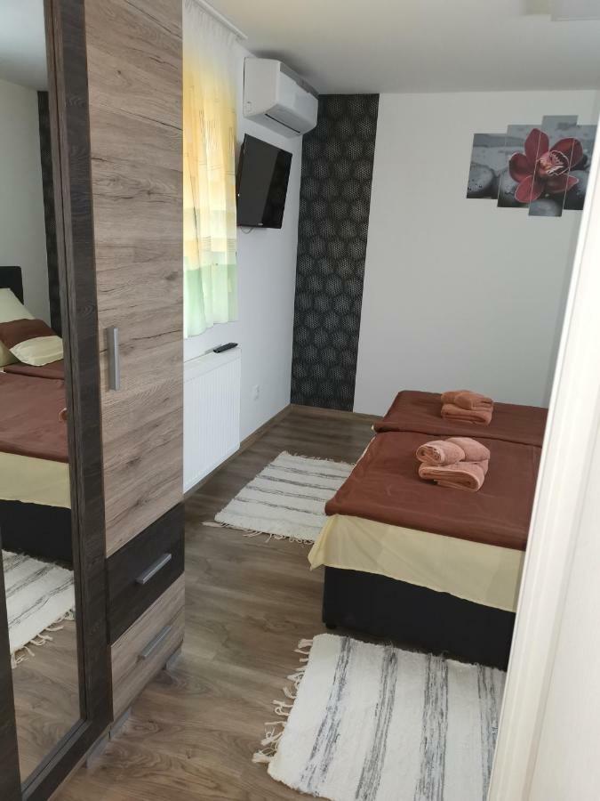 Gal Apartmanhaz Гаркань Екстер'єр фото