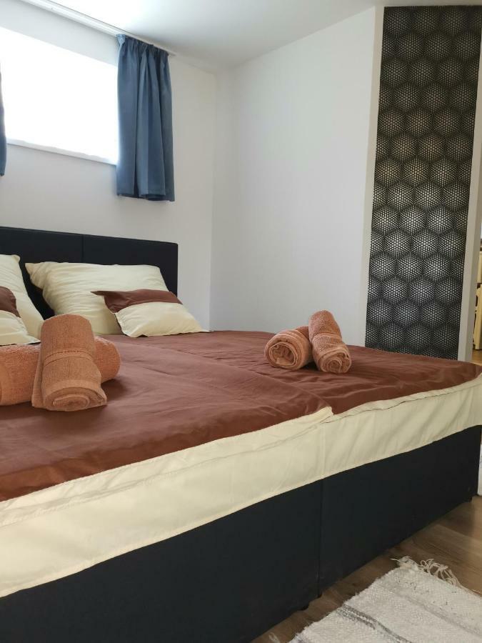 Gal Apartmanhaz Гаркань Екстер'єр фото
