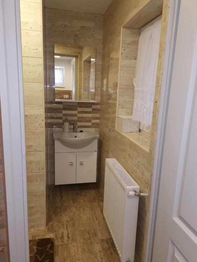 Gal Apartmanhaz Гаркань Екстер'єр фото