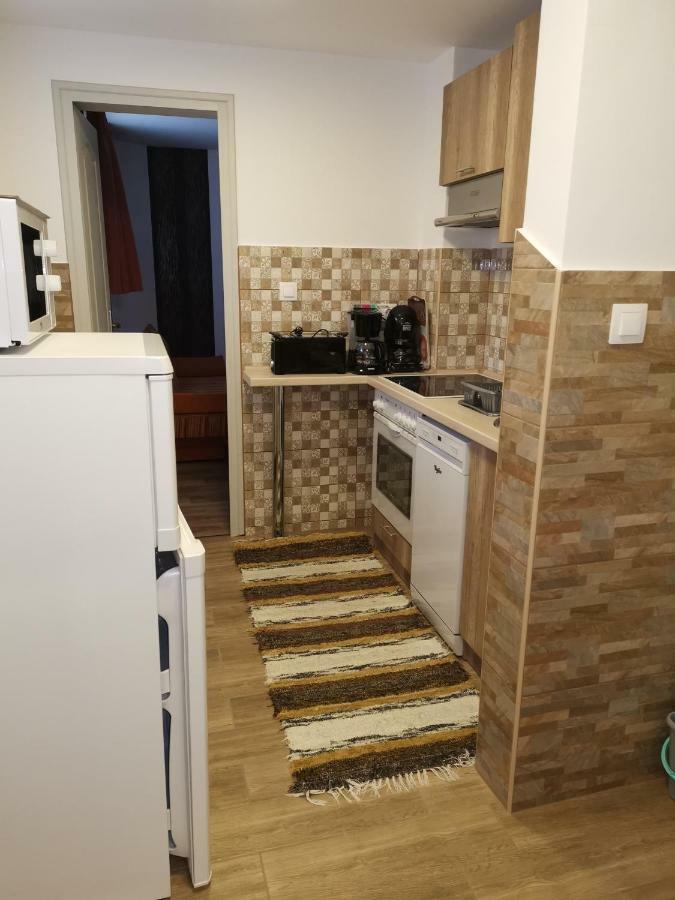 Gal Apartmanhaz Гаркань Екстер'єр фото