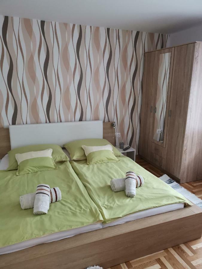 Gal Apartmanhaz Гаркань Екстер'єр фото